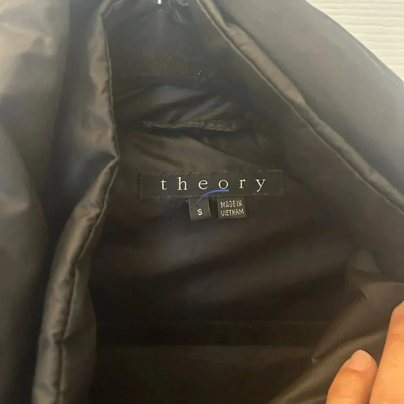 Theory Puffer Jacket - Picture 3 of 3